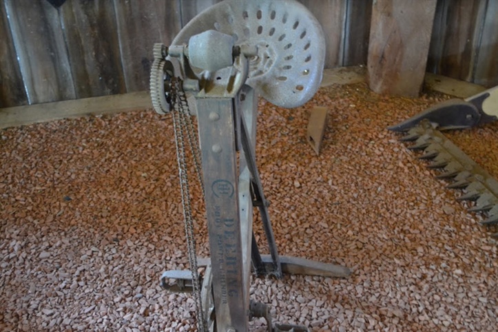 FOOT POWER GRINDER